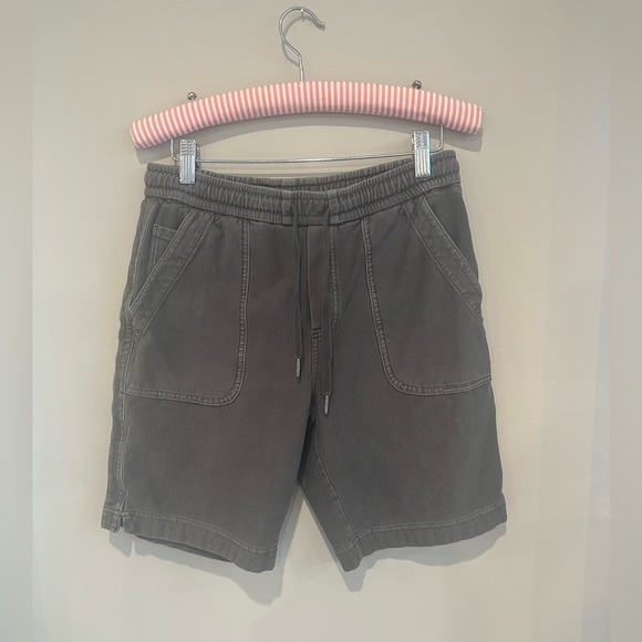 Athleta Pants - Athleta Farallon Bermuda shorts size 4